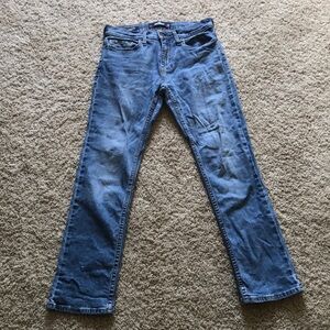 Women’s Slim Straight Jeans